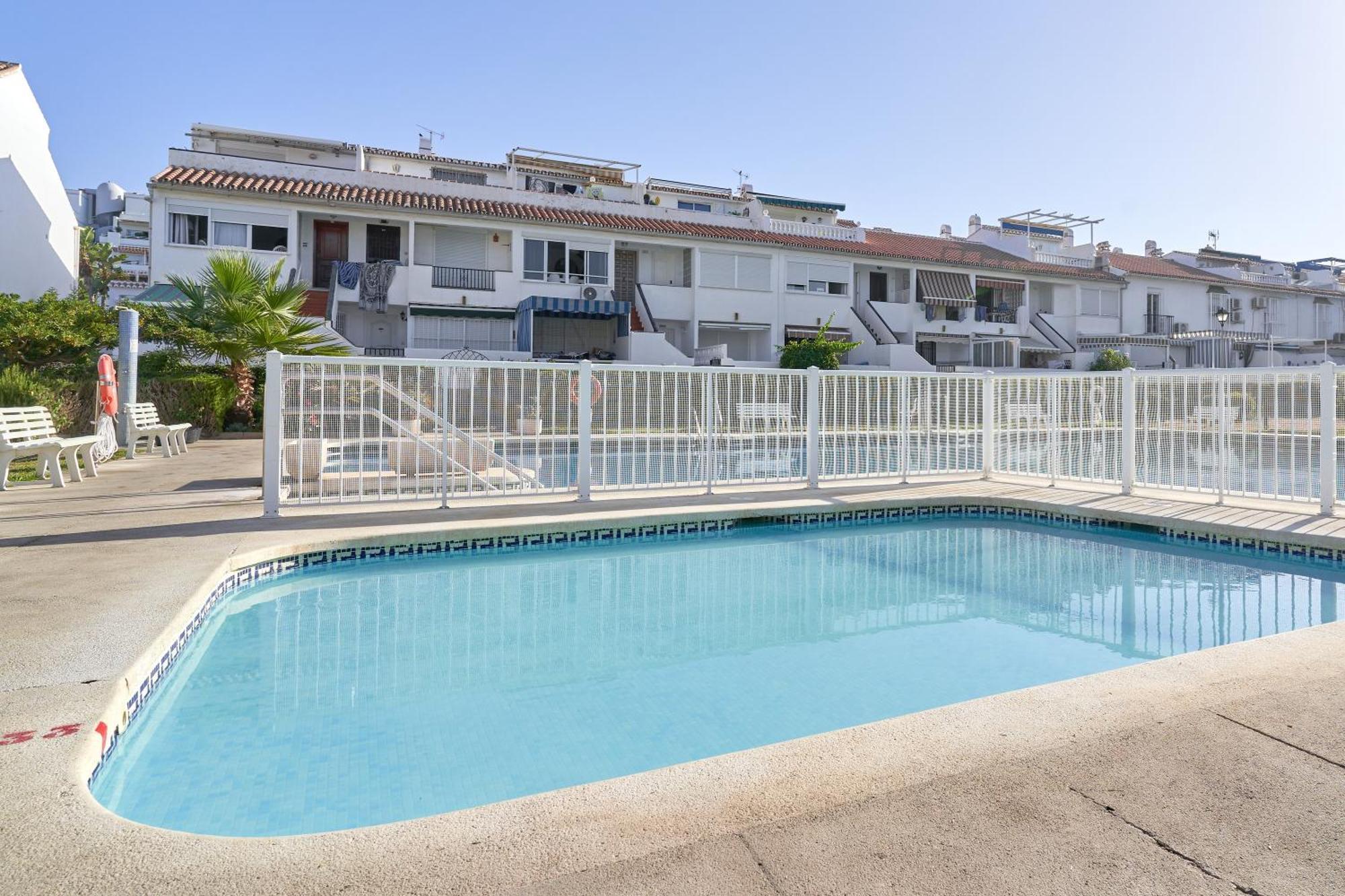 Terraza Sobre El Mar Apartment ตอร์ร็อกซ์ ภายนอก รูปภาพ