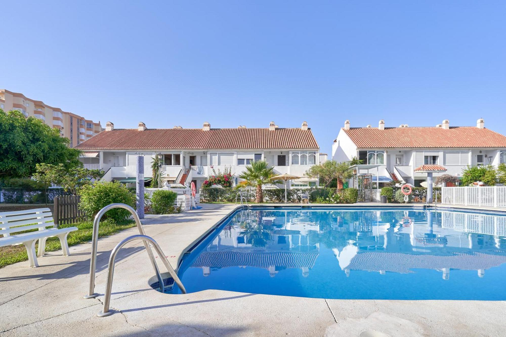 Terraza Sobre El Mar Apartment ตอร์ร็อกซ์ ภายนอก รูปภาพ