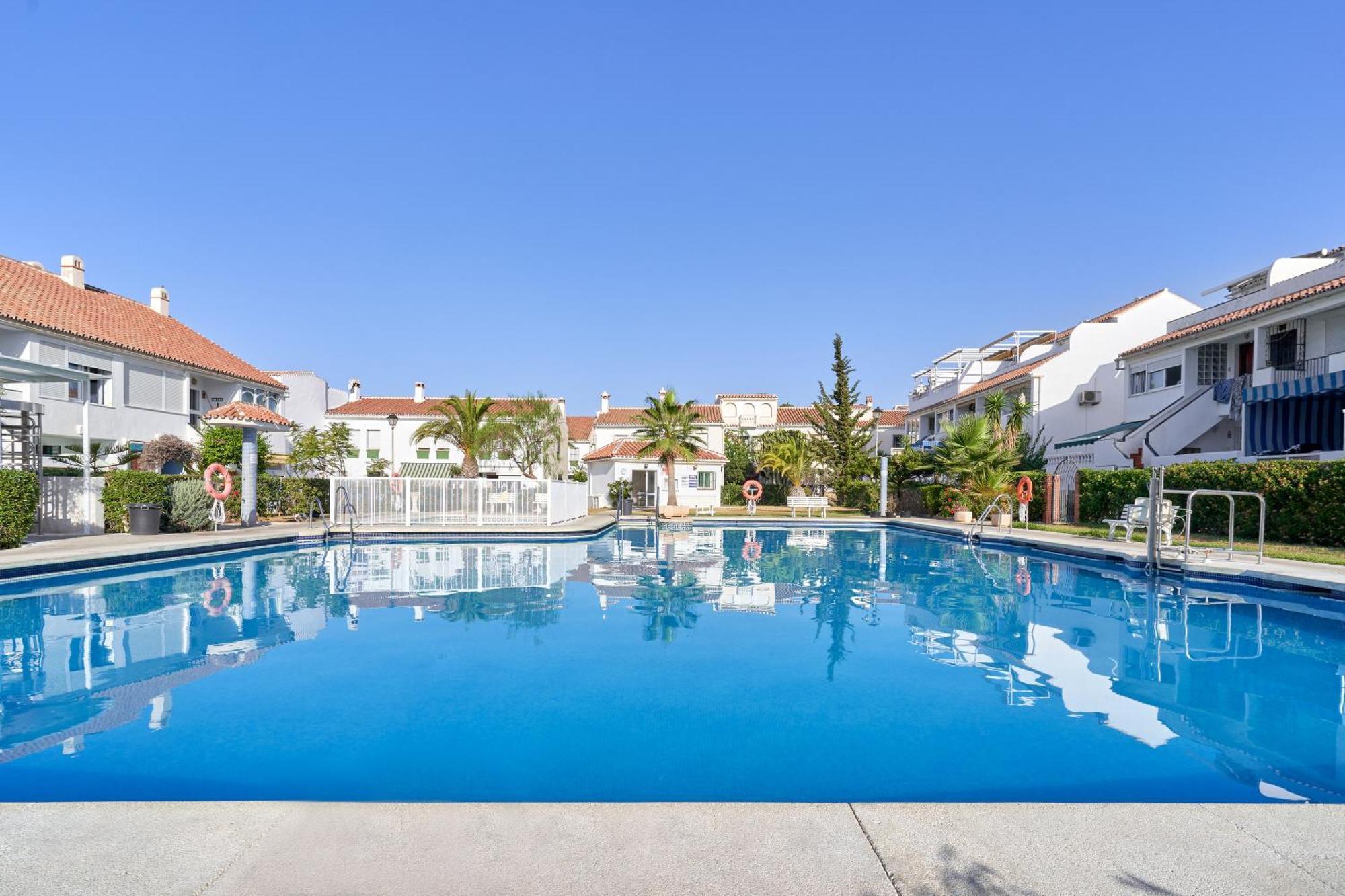 Terraza Sobre El Mar Apartment ตอร์ร็อกซ์ ภายนอก รูปภาพ
